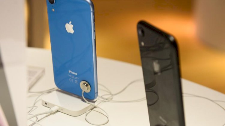Hackers Steals Hundreds Of Millions Of iPhones Data Which Apple Can’t Stop.
